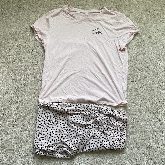 Victoria's Secret Other - Victorias Secret PJ Set - Like New Condition
